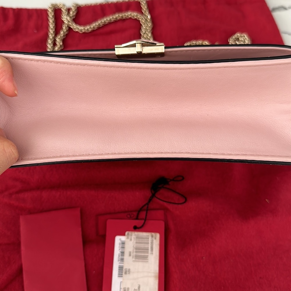 Valentino Rockstud Medium Leather Shoulder bag - Picture 9 of 14